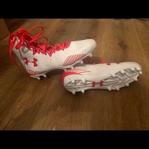 Under Armor Highlight Cleats